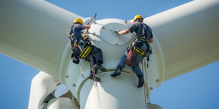 workers-servicing-windmill-1200x627